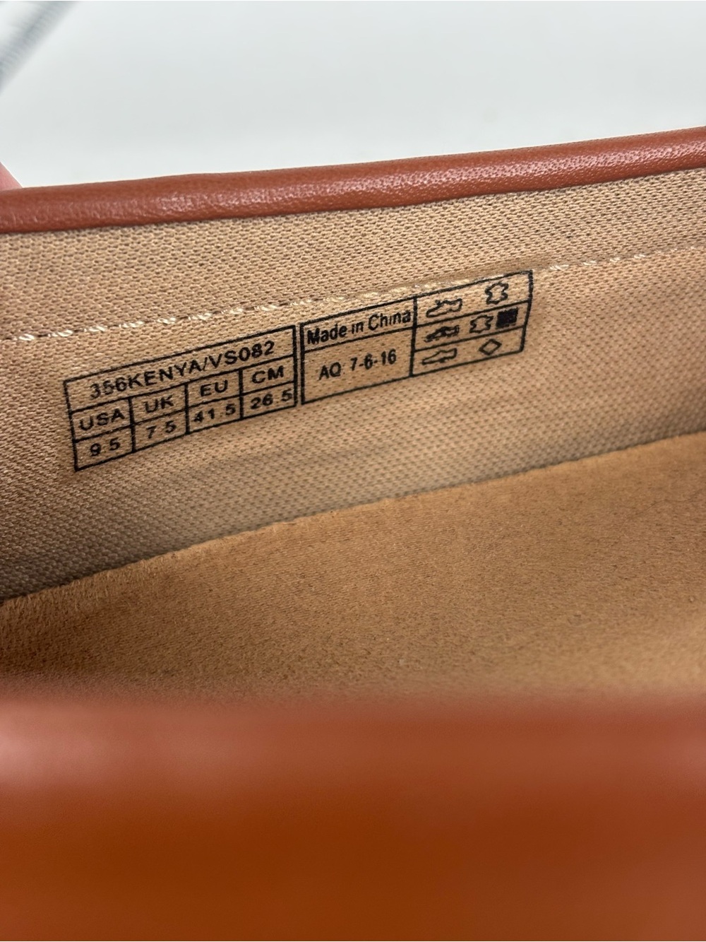Vionic Kenya Cognac Brown
Leather Horsebit Loafers
Comfort Driving Flats 9.5 - Picture 4 of 9